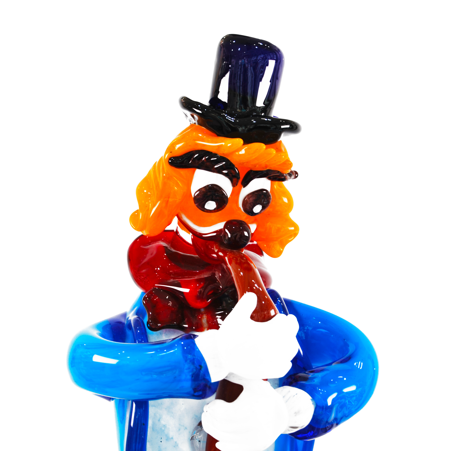 CLOWN PLAYING THE HORN