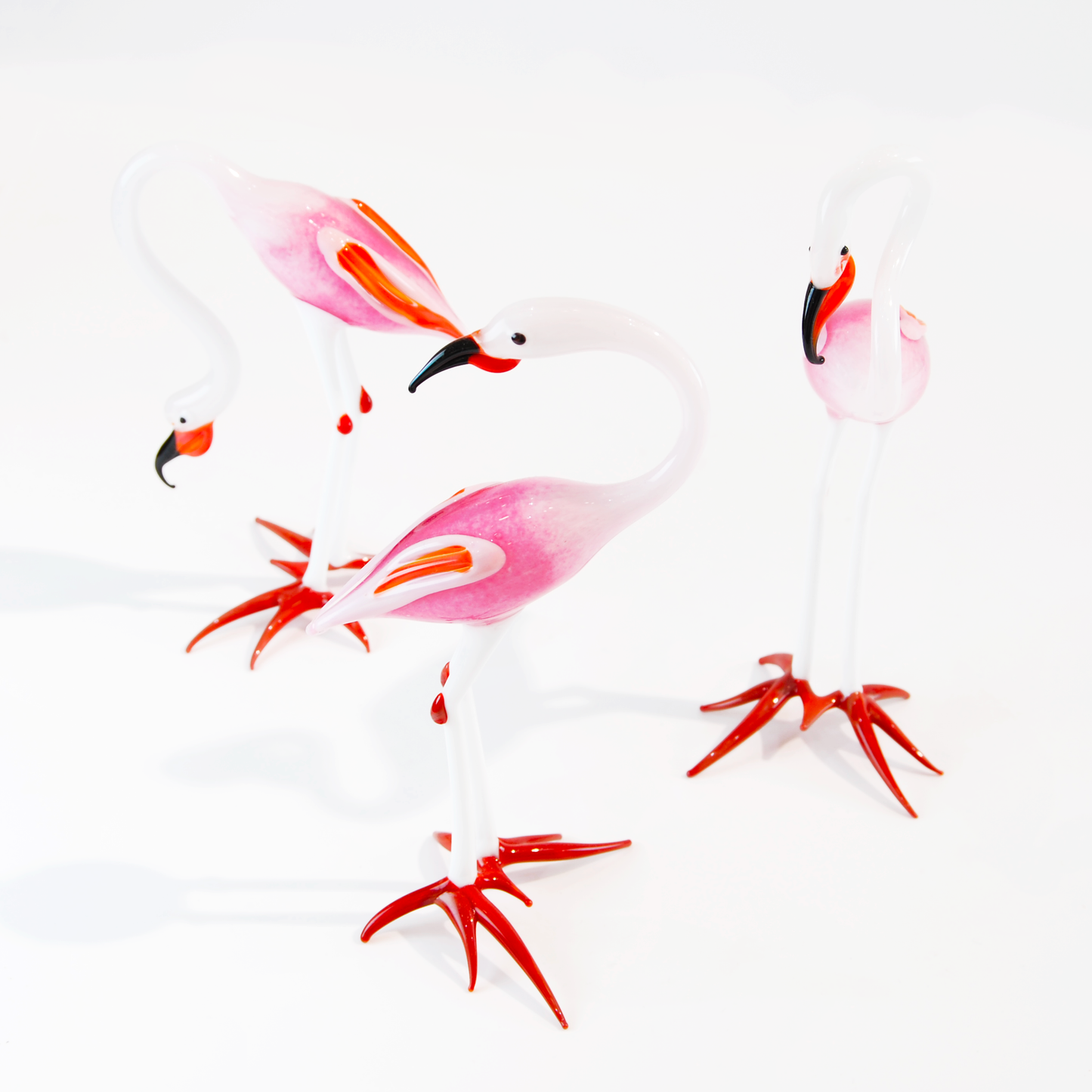 SMALL FLAMINGO WITH CLOSED WINGS