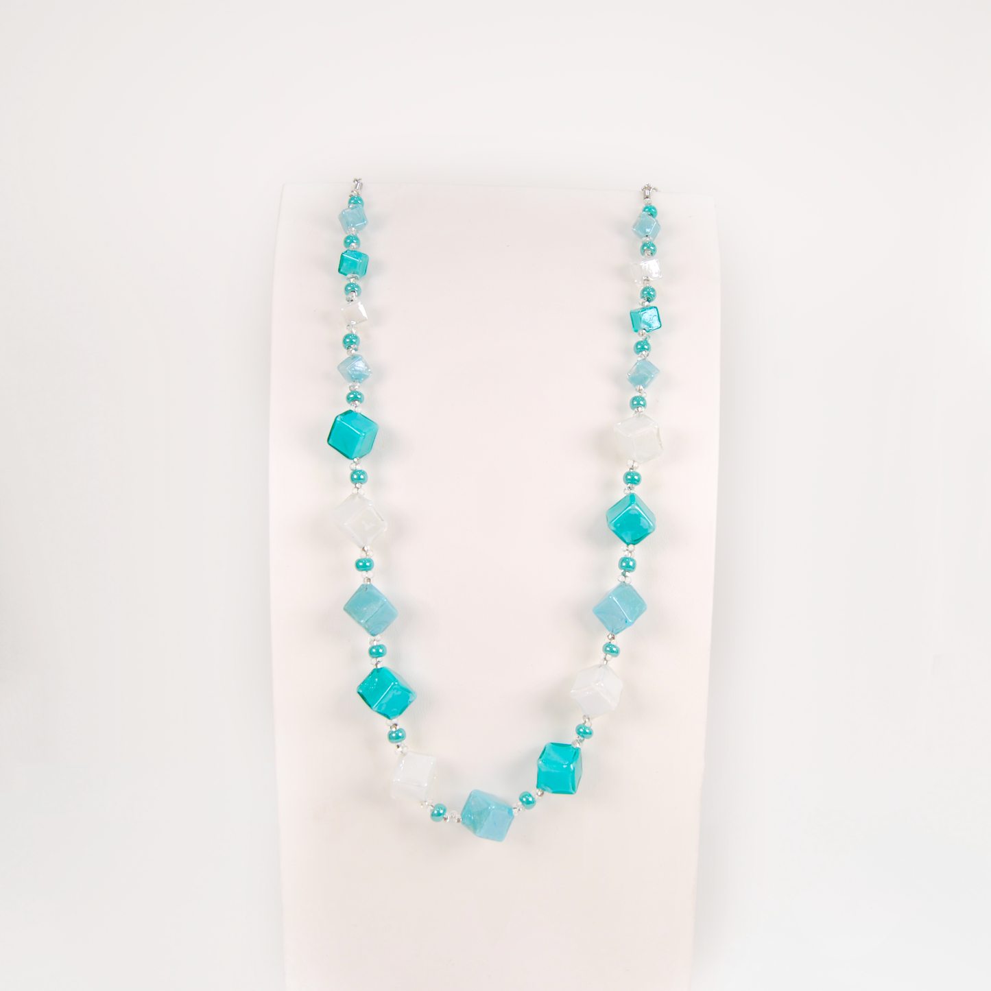 ELENA CUBA SILVER NECKLACE