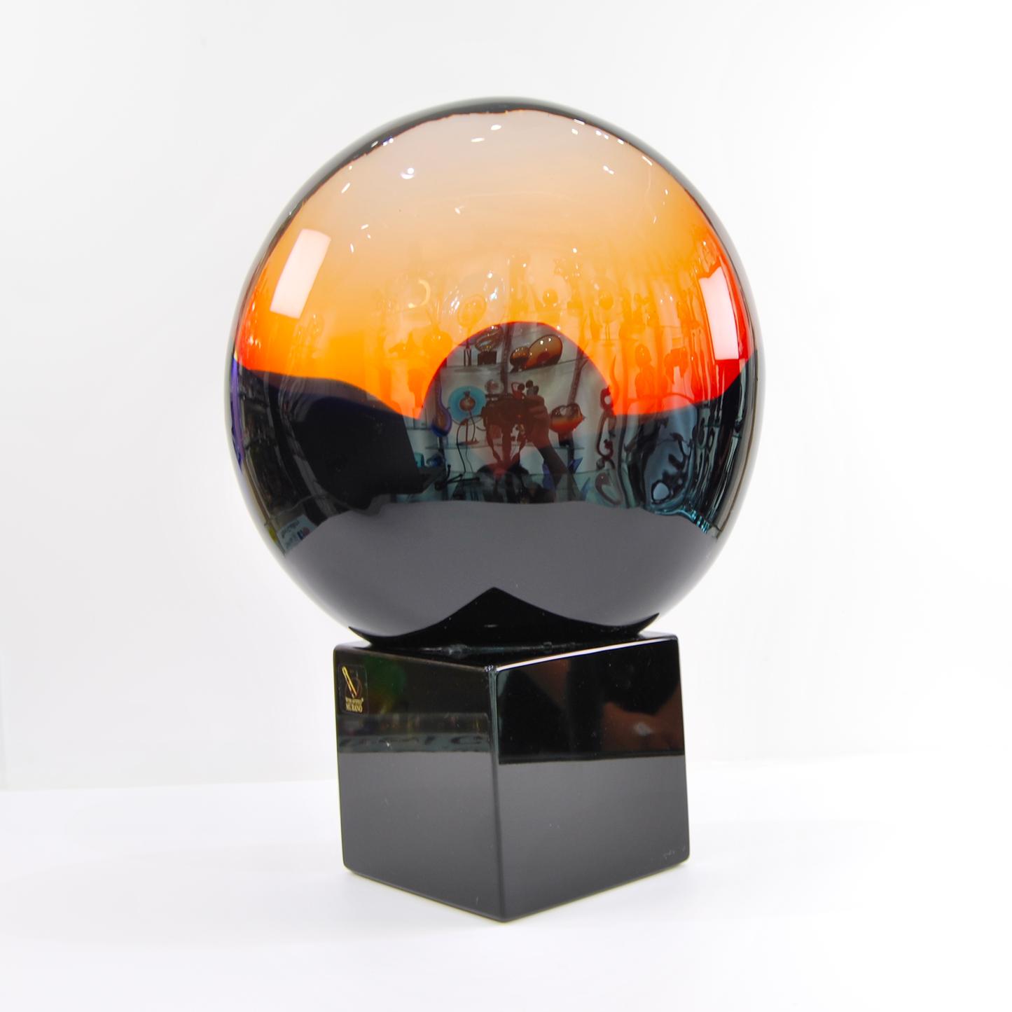 MEDIUM SPHERICAL SUNSET