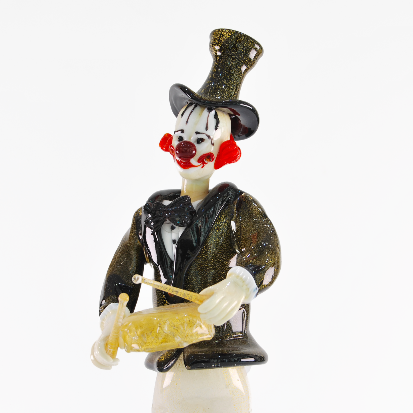CLOWN PLAYING TAMBOURINE