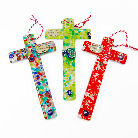 MEDIUM ARTISTIC CROSS SILVER BASE